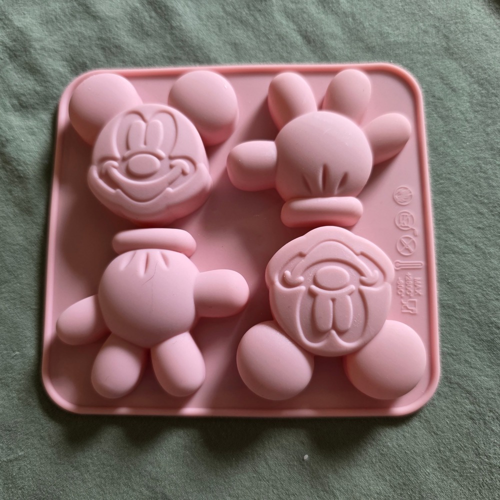 Disney Mickey Mouse Pink Silicone Mold Epoxy Soap Craft Tray Large Wax Melts